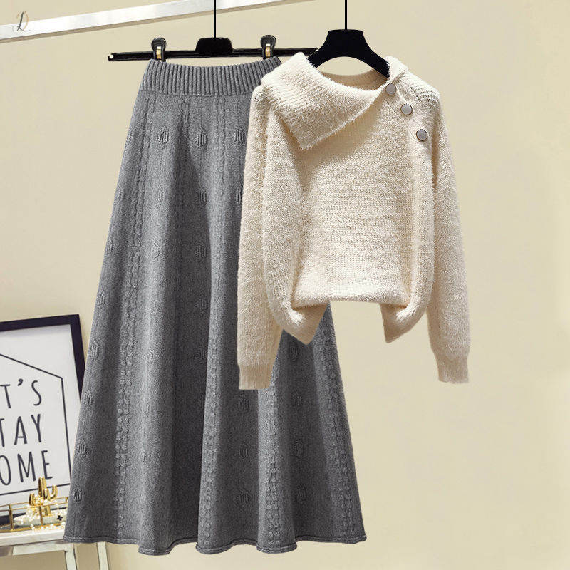 ホワイト/セーター+グレー/スカート