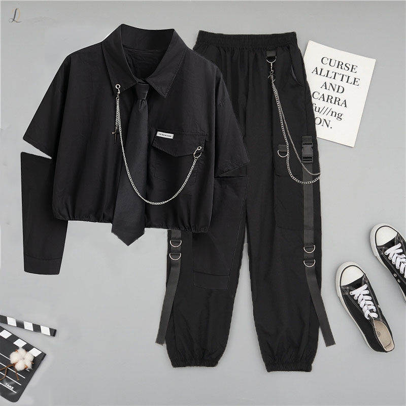 ブラック/シャツ＋ブラックパンツ