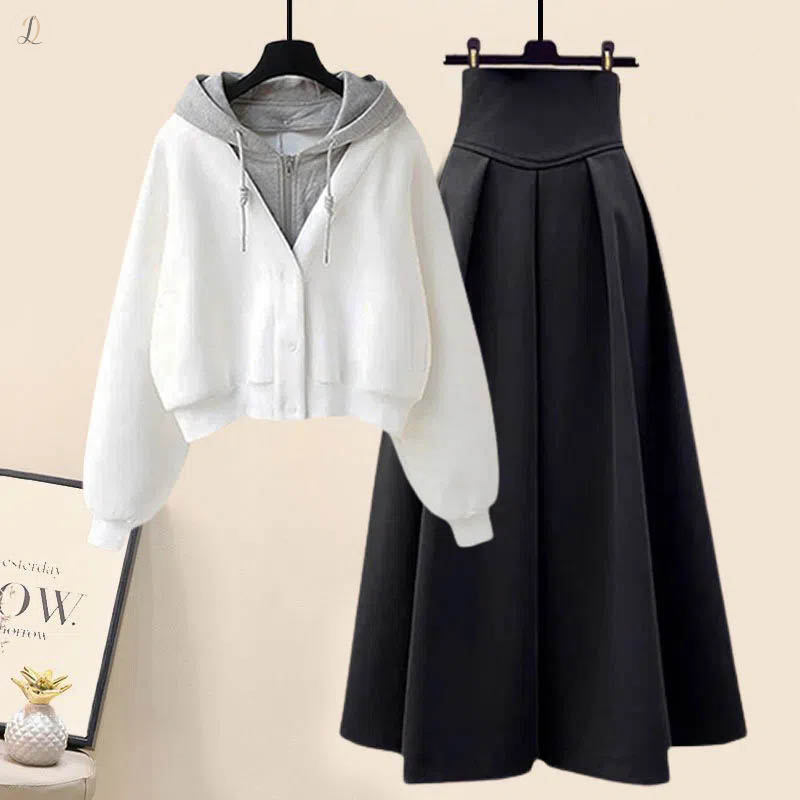 ホワイト/ジャケット+ブラック/スカート