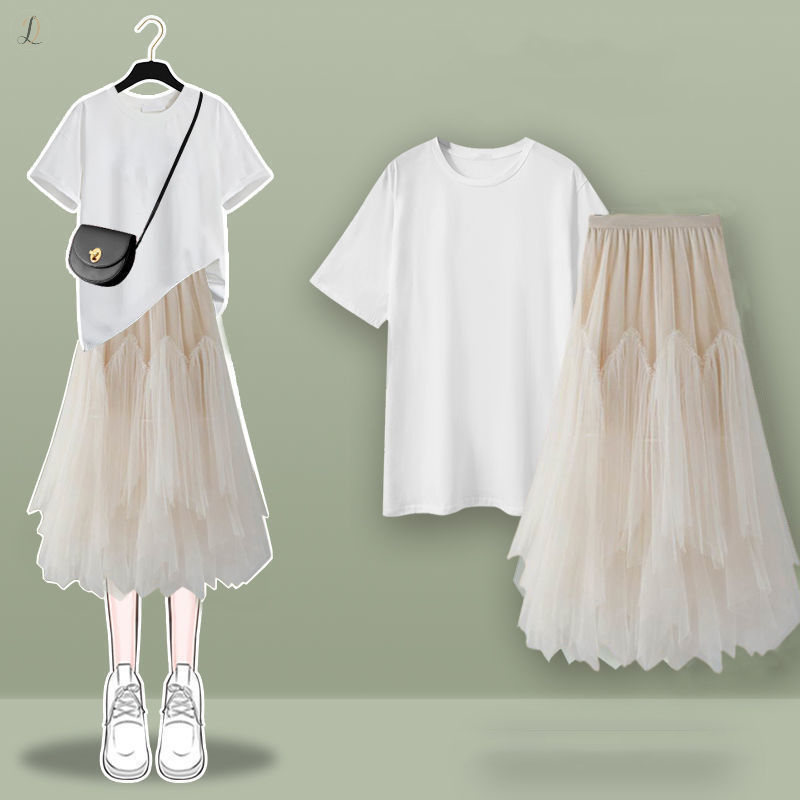 ホワイト/Tシャツ+アイボリー/スカート