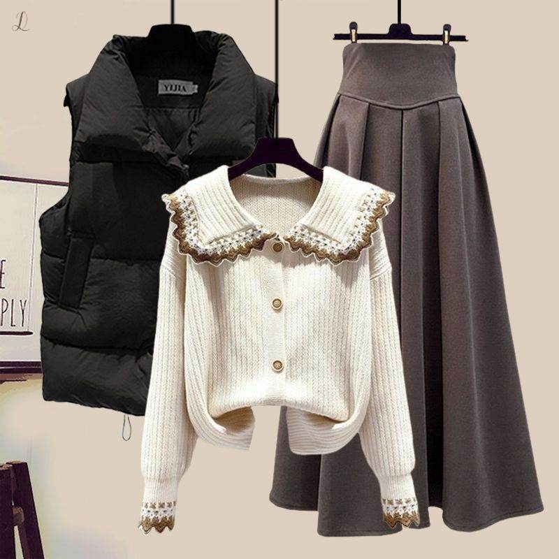 ブラック/ベスト+ホワイト/セーター+コーヒー/スカート