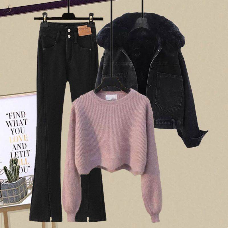ブラック/ジャケット+ピンク/セーター+ブラック/パンツ