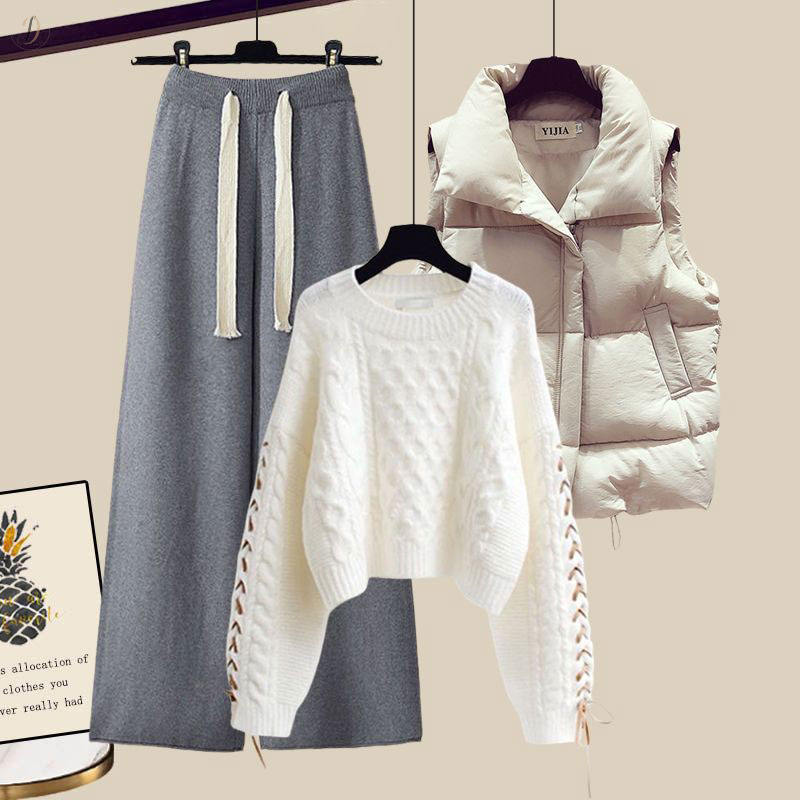 ホワイト/セーター+グレー/パンツ